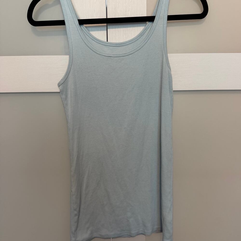 Merona Womens Medium Tank Top Light Blue Scoop Neck Sleeveless Basic
